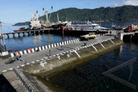 Rustam: Pelabuhan Tahuna Masih akan Diperpanjang